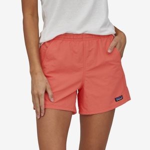 Salmon pink women’s patagonia 5 inch baggies shorts